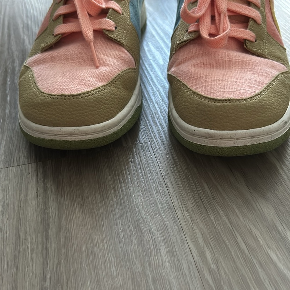 Nike Dunk Low Sun Club - Arctic Orange Sanded Gold - Picture 3 of 13